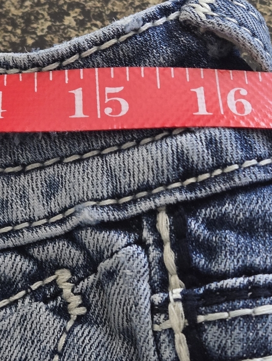 Y2K VIGOSS The Dublin Capri Jeans 9/10 Blue Embellished Rhinestone Bling Denim - Picture 14 of 16